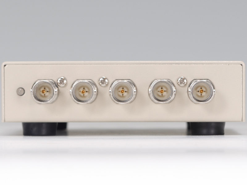 1入力8出力12G-SDI分配器