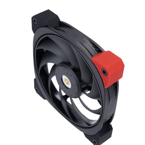 【RGB LED非搭載120mmケースファン】Neptune DN120 PRO/静圧と静音性の最適化 少し角度をつけたファンブレードによる効率的なエアフロー