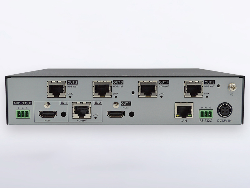 4K60、HDCP2.2対応2入力5分配出力ツイストペアケーブル延長器