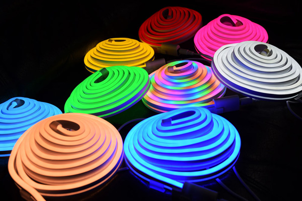 USBネオンチューブライト 1m アイスブルー