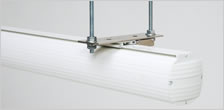 ボルト吊金具画像