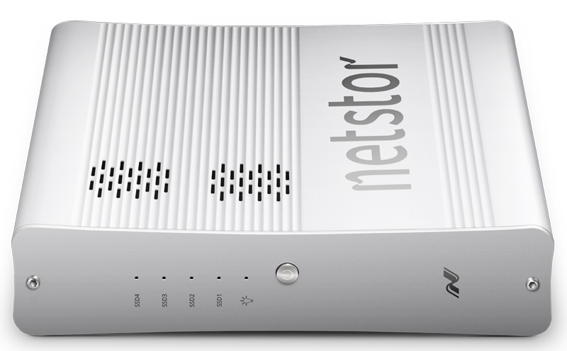 Thunderbolt3 to 4* NVMe slots with 120W power supply with one Thunderbolt 0.5M ケーブル1本添付 NVMe媒体別売