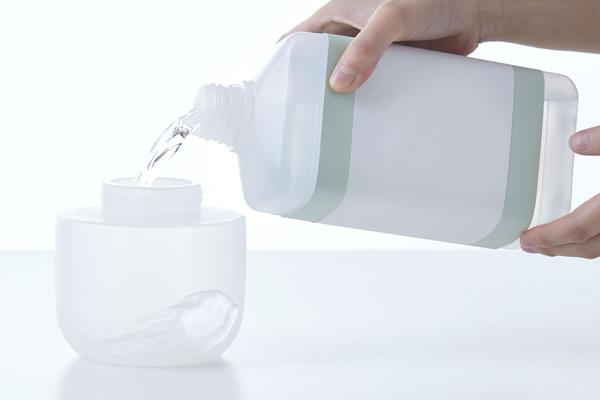 アルコールディスペンサー「テッテ」 白