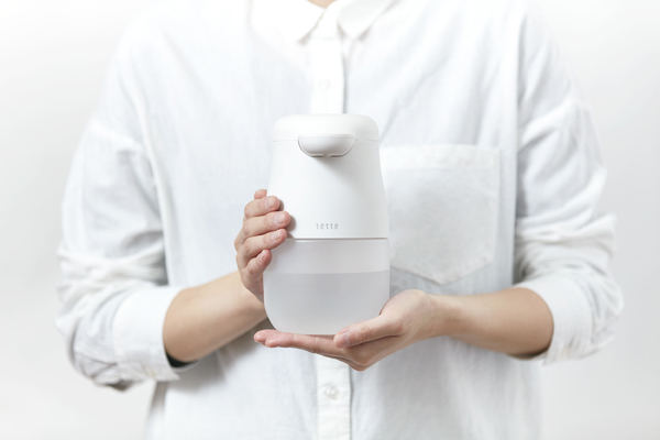 アルコールディスペンサー「テッテ」 白