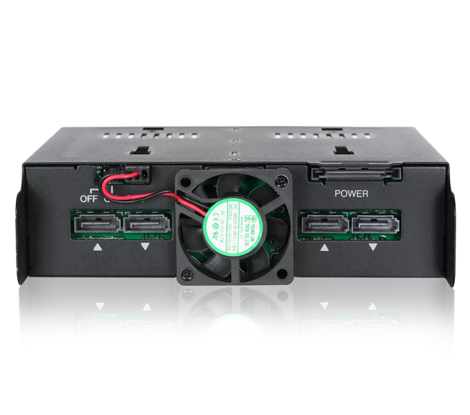 4 x 2.5インチ SATA/SAS SSD/HDD搭載用リムーバブルケース トレイレスタイプ 5.25インチベイサイズ