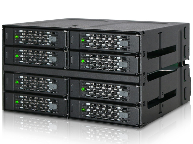 ICY DOCK 8x 2.5インチ SSD/HDD搭載用リムーバブルケース　2x5.25インチベイサイズ