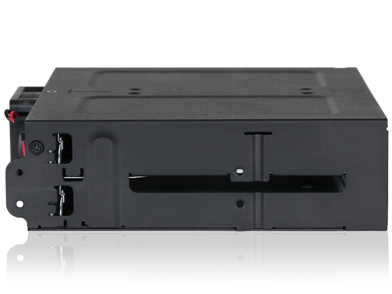 ICYDOCK 4x2.5インチSATA SSD/HDD搭載用リムーバブルケース 5.25インチベイサイズ