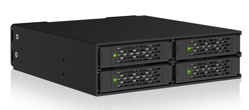 ICY DOCK 4 x 2.5 インチ U.2 / U.3 NVMe SSD搭載用 リムーバブルケース PCIe 5.0対応 5.25インチベイサイズ