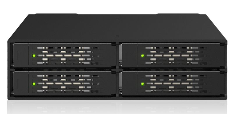 ICY DOCK 4 x 2.5 インチ U.2 / U.3 NVMe SSD搭載用 リムーバブルケース PCIe 5.0対応 5.25インチベイサイズ