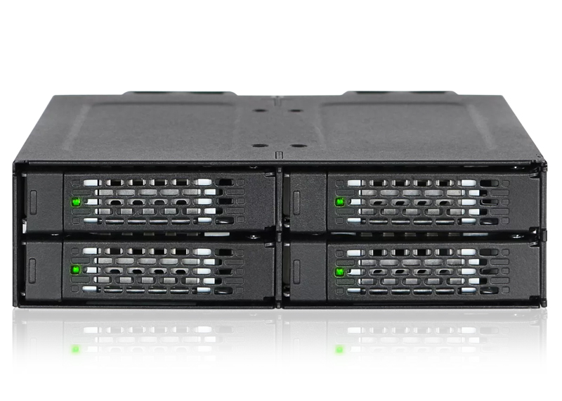 4 x 2.5インチ U.2/U.3 NVMe SSD搭載用リムーバブルケース PCIe 4.0対応 5.25インチベイサイズ