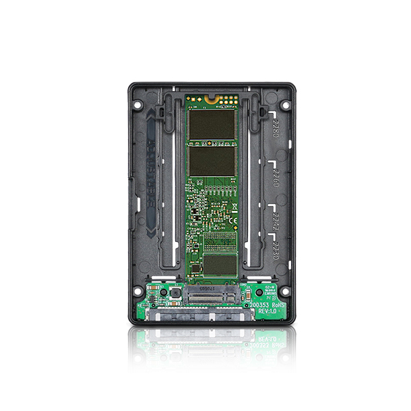 ICYDOCK　M.2 AHCI SATA SSD搭載用変換マウンタ 9.5mm 厚の2.5インチサイズ
