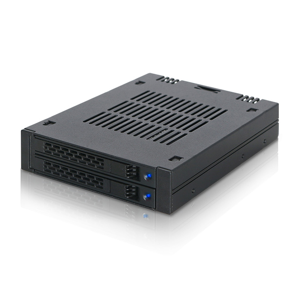 ICYDOCK　2x2.5インチ SATA SSD / HDD搭載用リムーバブルケース 3.5インチベイサイズ ツールレスタイプ