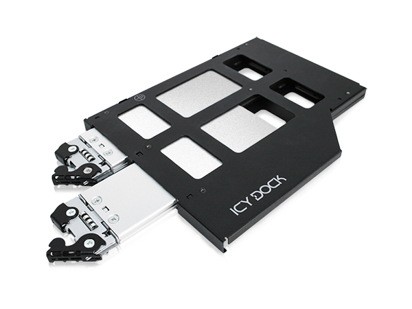 ICYDOCK　2 x M.2 NVMe SSD 搭載用 リムーバブルケース PCIe 4.0対応　9.5mm ウルトラスリム ODD ベイサイズ