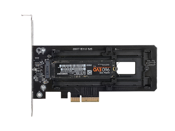 ICY DOCK 1x M.2 NVMe SSDからPCIe4.0 x 4変換アダプター ヒートシンク付きモデル