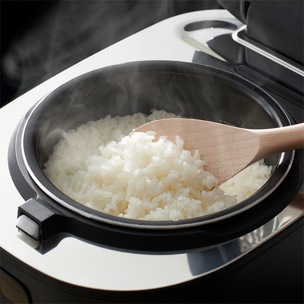 IH炊飯器 0.5～3合炊き ホワイト系