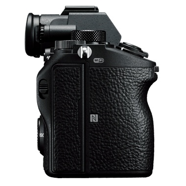 デジタル一眼カメラ α7 III レンズキット