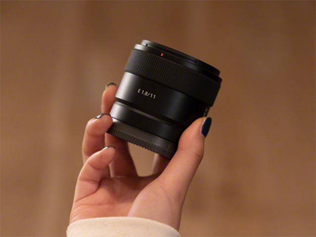 Eマウント交換レンズ E 11 mm F1.8