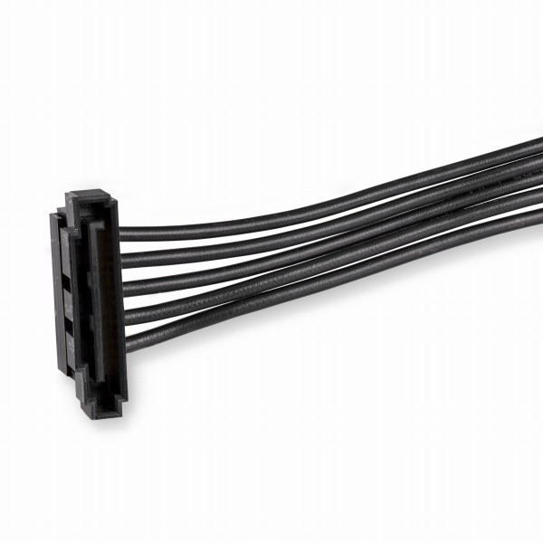 シリアルATA電源4分岐ケーブルSATA電源(オス/15ピン)-4xSATA電源(メス/15ピン)
