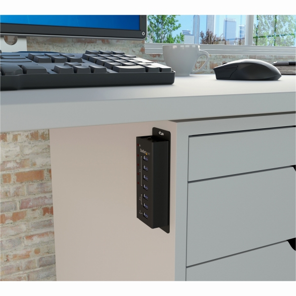 4ポートUSB3.0ハブ充電用USBポートx3搭載(2x1A/1x2A)壁取付け用ブラケット付属