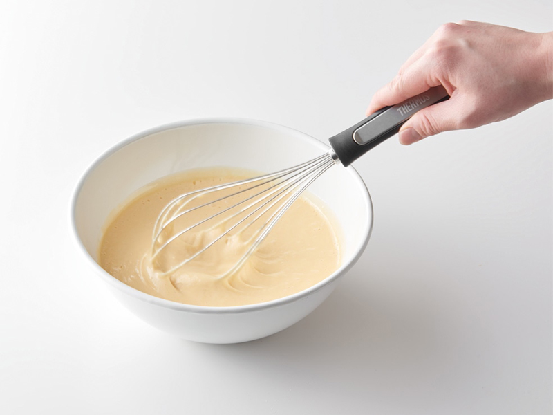 泡立て器 ブラック