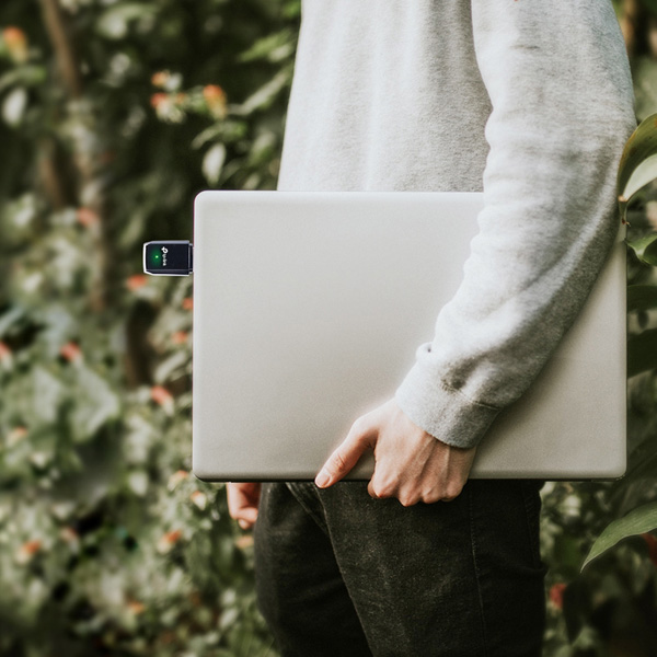 AC1300 ミニ MU-MIMO 無線LAN子機