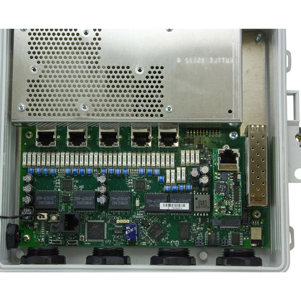 オプション COMBO PORT MODULE 24V Passive PoE