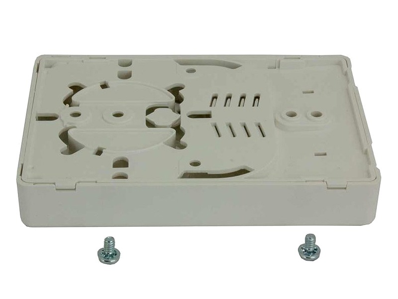 オプション FIBER MGMT KIT: Includes fiber management tray mounting and alternative cable gland / inserts