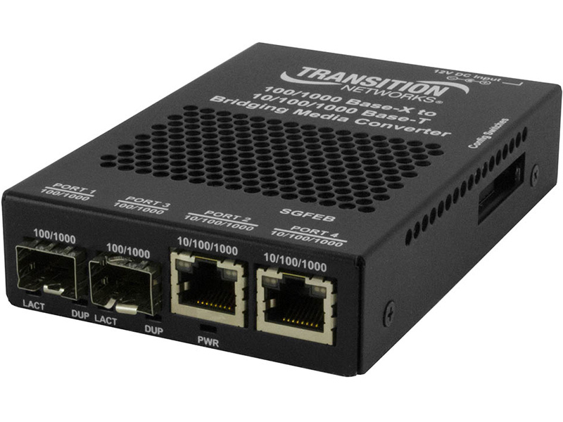 (2) 10/100/1000Base-T/(2) SFP 空きスロット