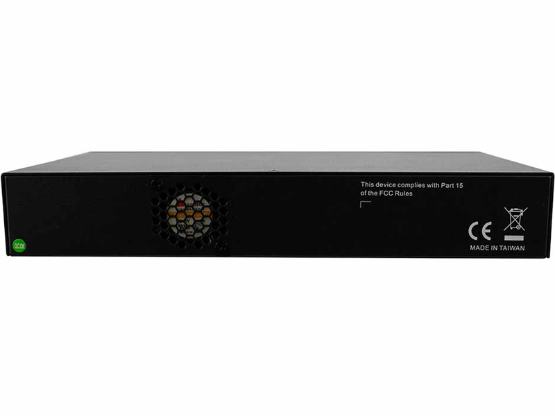 (12) 100/1000Base-X SFPスロット + (2) 1G/10GBase-X SFP+スロット + (2) 10/100/1000Base-T