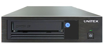 LTO-9テープ装置(外付/容量:18TB(非圧縮)/45TB(圧縮)/SAS/Windows/転送速度:300Mbps)&アーカイブソフトウェア「ArchiveLT」&標準保守1年