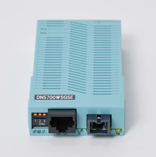 （日本製）リモート監視機能付メディアコンバータ ⇒10/100M、MMF/SMF1心 DN5700WSG3Eと対向