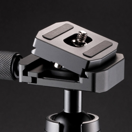 中型トラベルカーボン三脚 GUT-E543 AS 自由雲台付 4段 アルカスイス互換