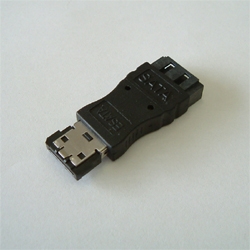 シリアルATA→e SATA変換アダプタ