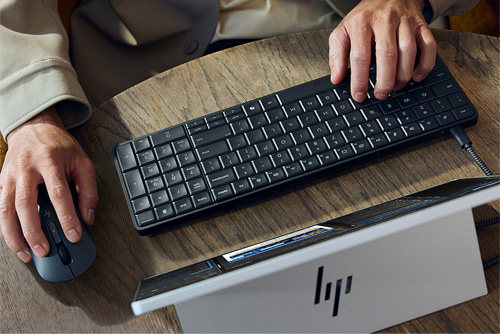 �L�[�{�[�h�ɃV�X�e�������