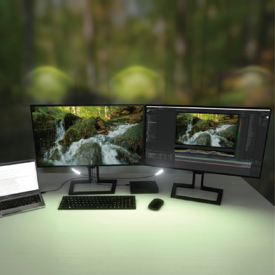 �f�C�W�[�`�F�[���ڑ��ɑΉ��B���j�^�[��DisplayPort�P�[�u���ōő�3��܂Ő���Ȃ��\�Ȃ̂ŁA�������肵���z���ɂł���B