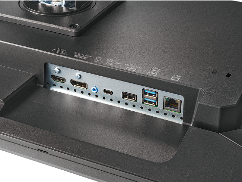 �w�ʂ̃C���^�[�t�F�[�X�ɂ�HDMI��DisplayPort�AUSB Type-A�Ȃǂ��W�񂳂�Ă���B